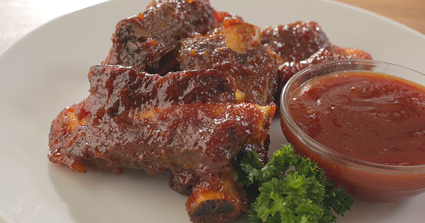 Apple BBQ Oven-Baked Ribs Recipe | Mott's®
