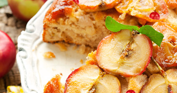 Upside-Down Double Apple Coffee Cake Recipe | Mott's®